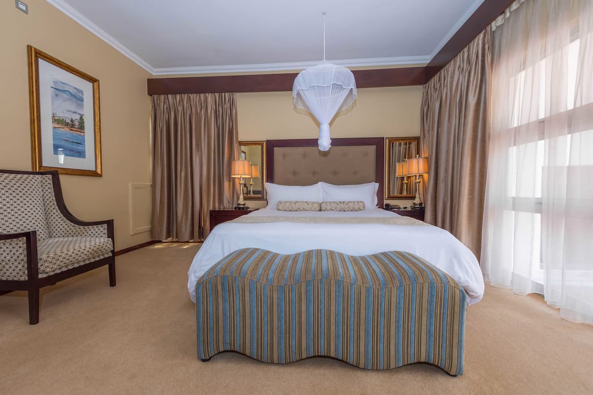 1 chambre, couette en duvet d'oie, minibar