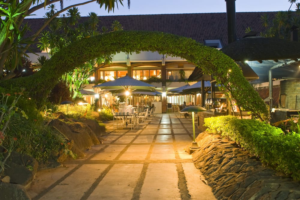 Sunbird Capital Hotel