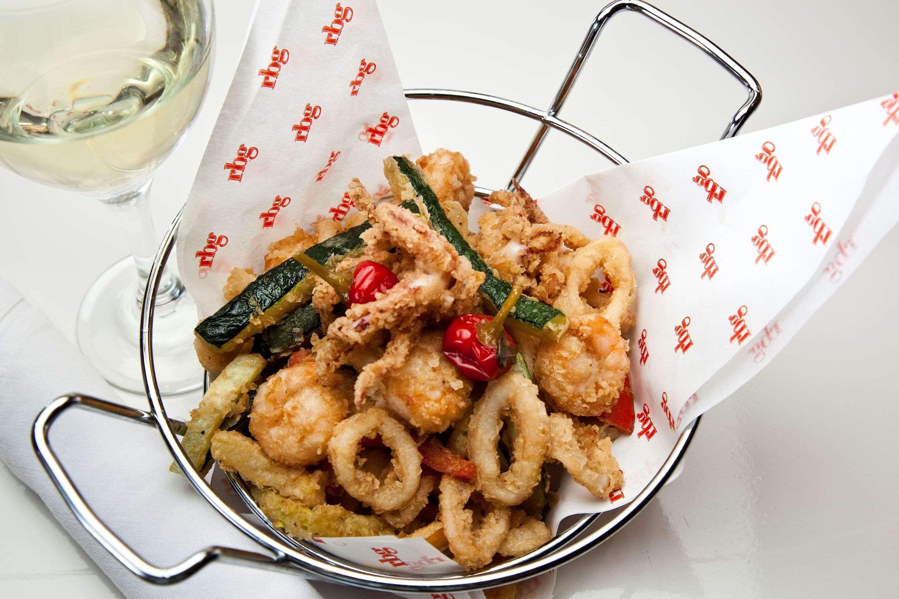 breakfast, lunch and dinner served