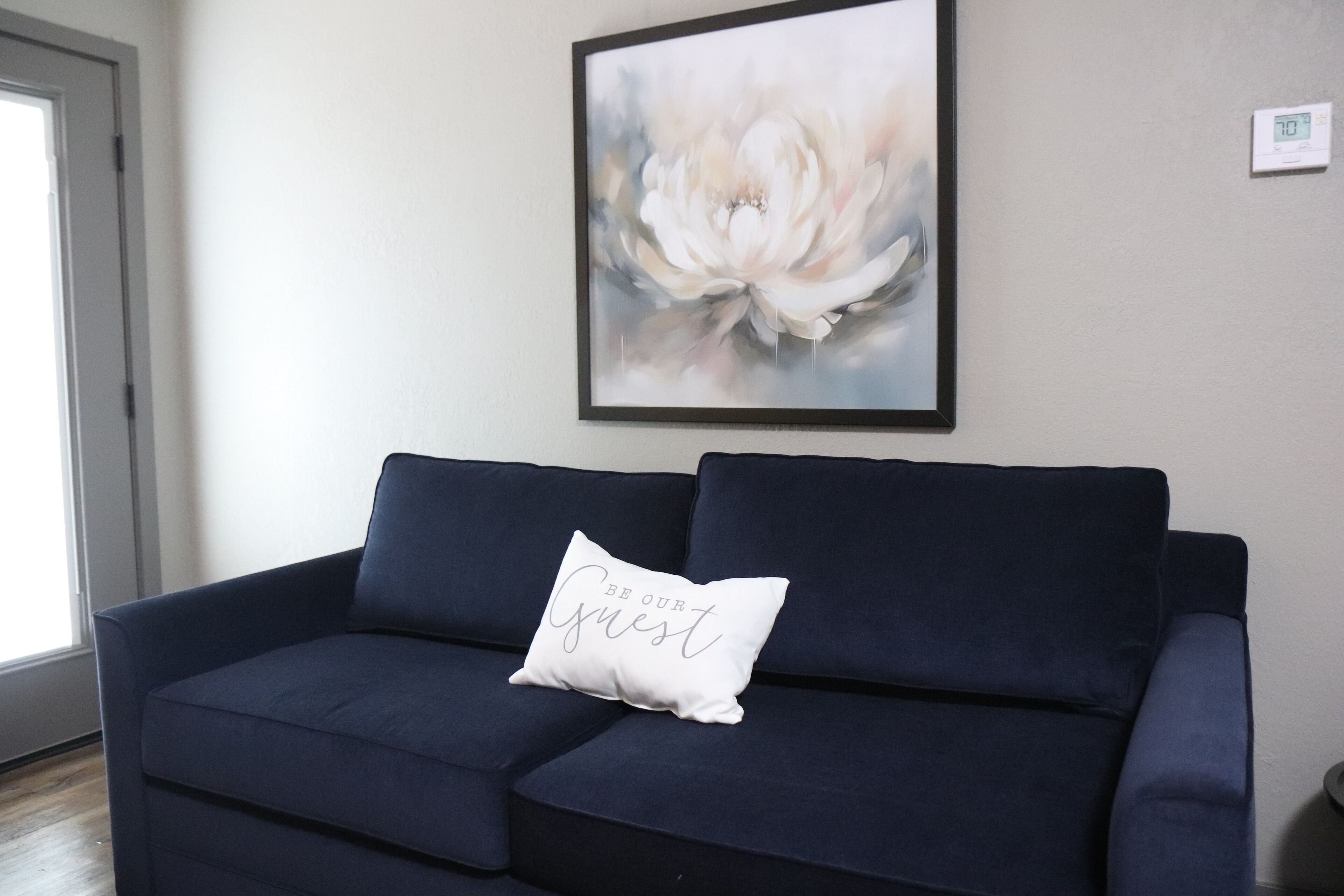 suite, 1 bedroom, non smoking | living area | flat-screen tv