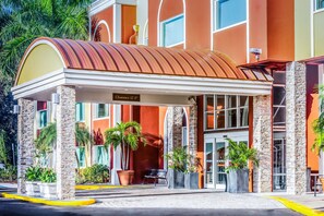 Exterior - Holiday Inn Express & Suites Bradenton West by IHG (Bradenton)