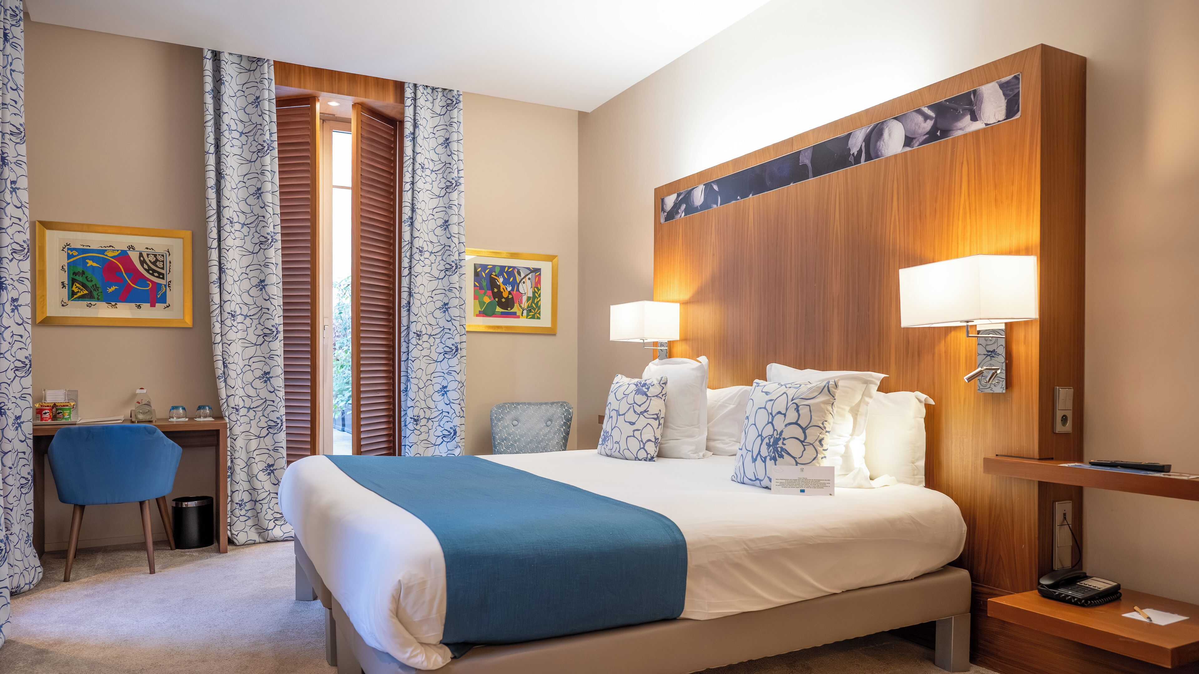 Executive Room, Terrace | Premium bedding, minibar, in-room safe, desk