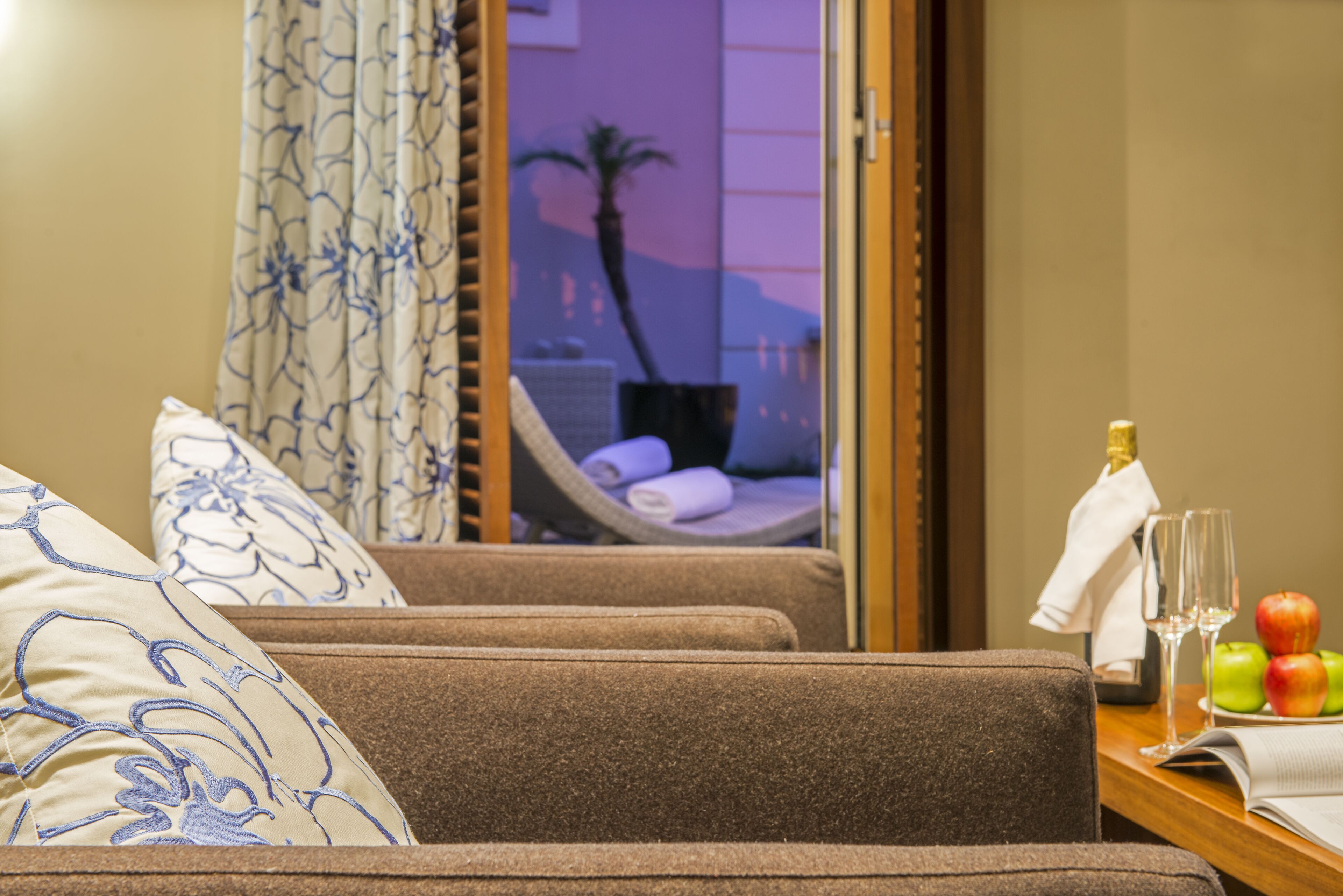 Suite Junior, terrasse | Literie de qualité supérieure, minibar, coffres-forts dans les chambres