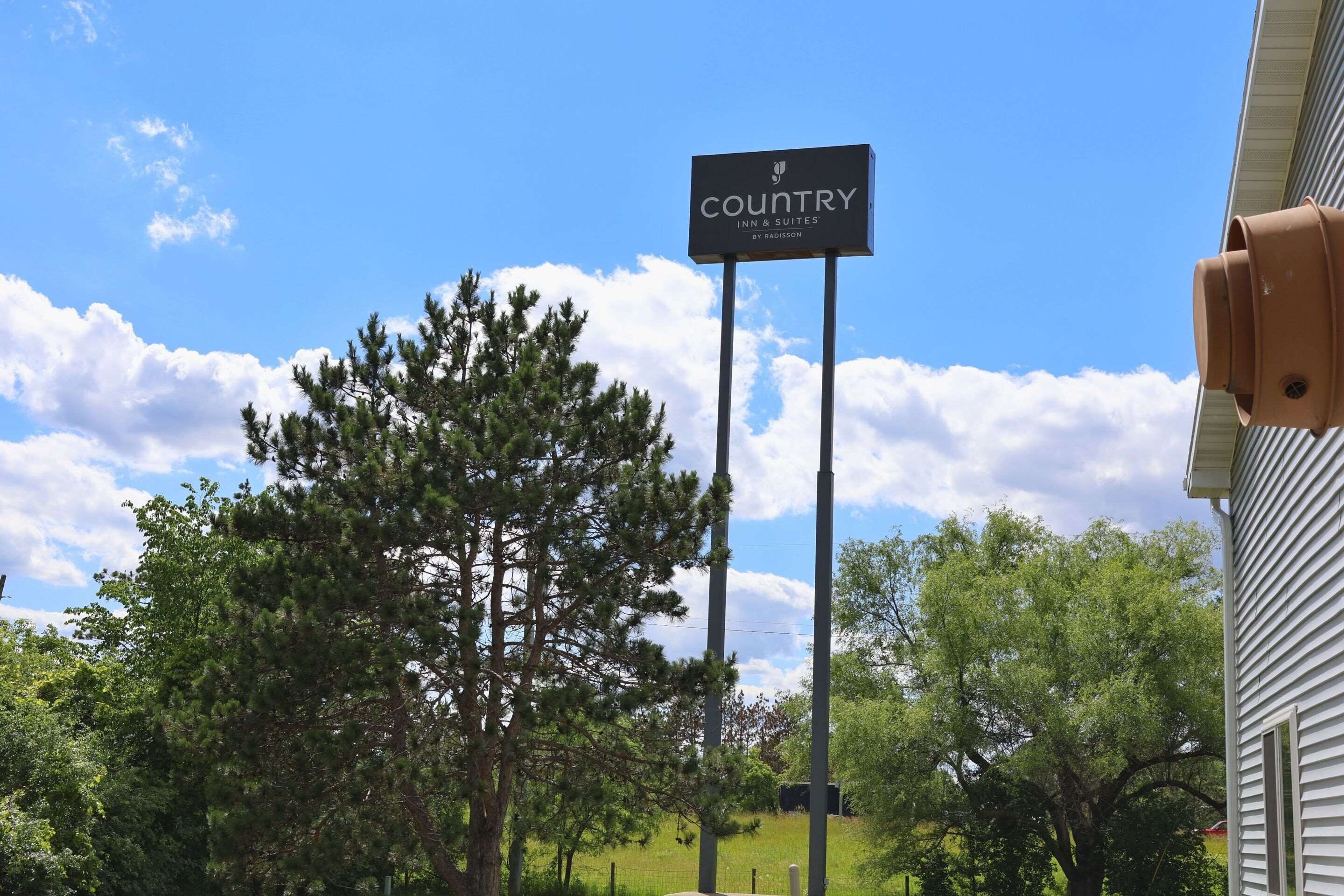 Skilt for Country Inn & Suites by Radisson.