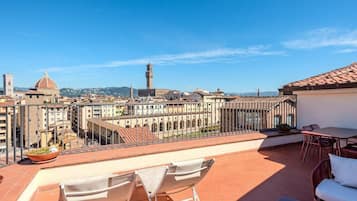 Aperto a pranzo e cena, cucina regionale