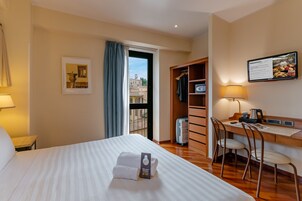 Habitación con 2 camas individuales, vistas a la ciudad | Vistas desde la habitación