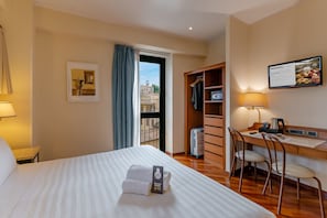Habitación doble, vista a la ciudad | Vista desde la habitación