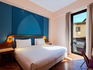 Hypo-allergenic bedding, minibar, in-room safe, desk - B&B Hotel Firenze Pitti Palace al Ponte Vecchio (Florence)