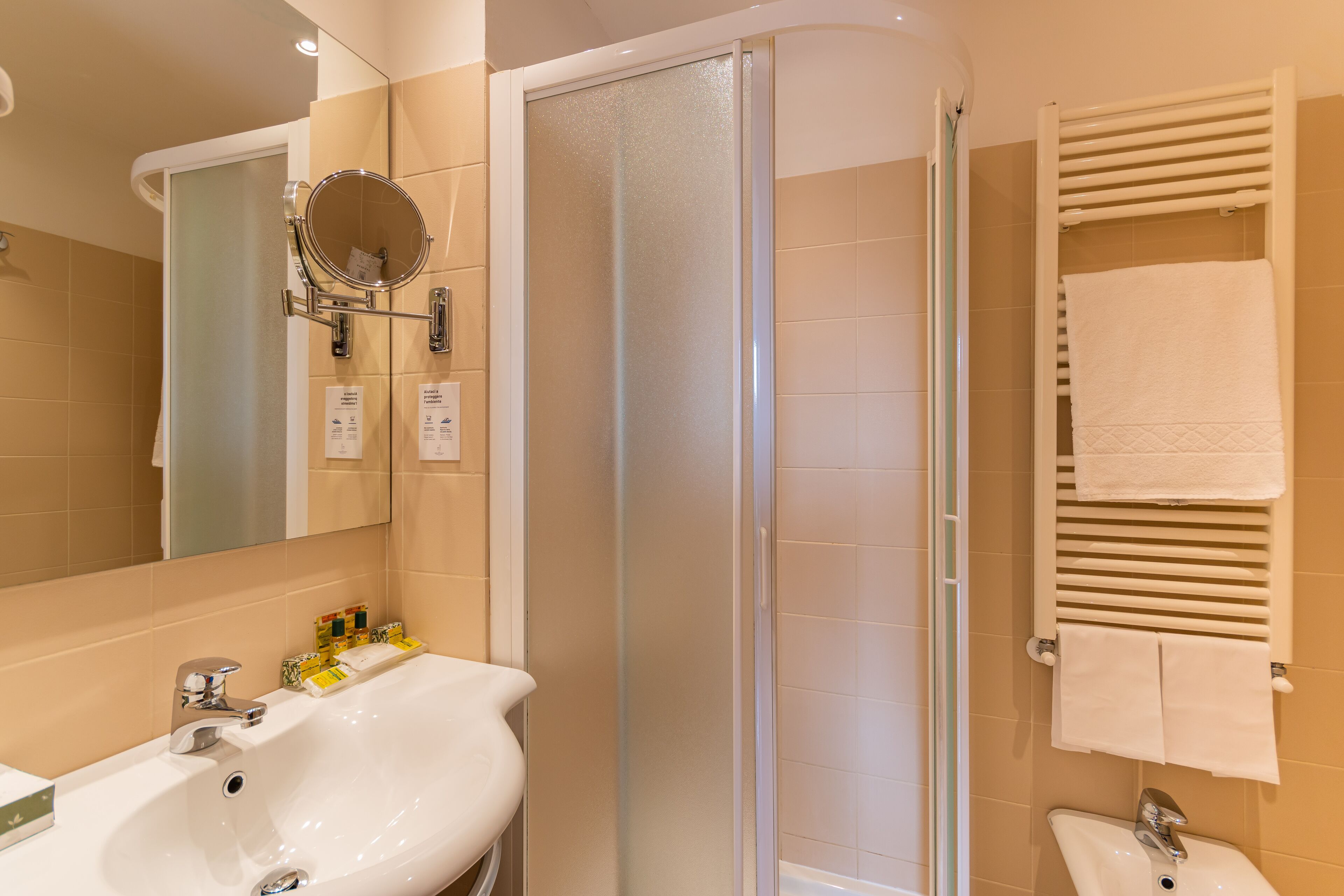 double room, city view | bathroom | free toiletries, hair dryer, slippers, bidet