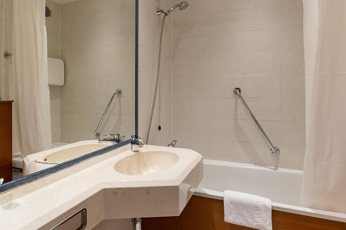 Free toiletries, hair dryer, slippers, bidet