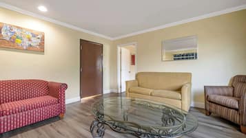 Desk, iron/ironing board, free WiFi, bed sheets