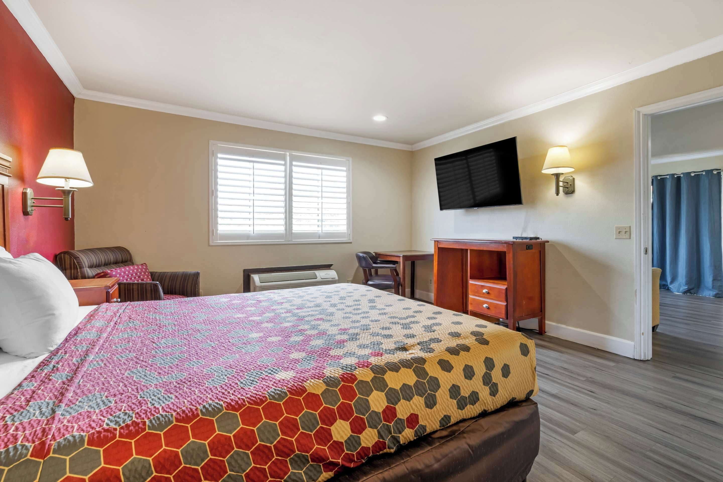 Desk, iron/ironing board, free WiFi, bed sheets