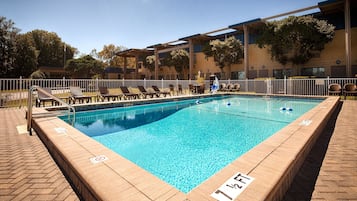 Outdoor pool, sun loungers