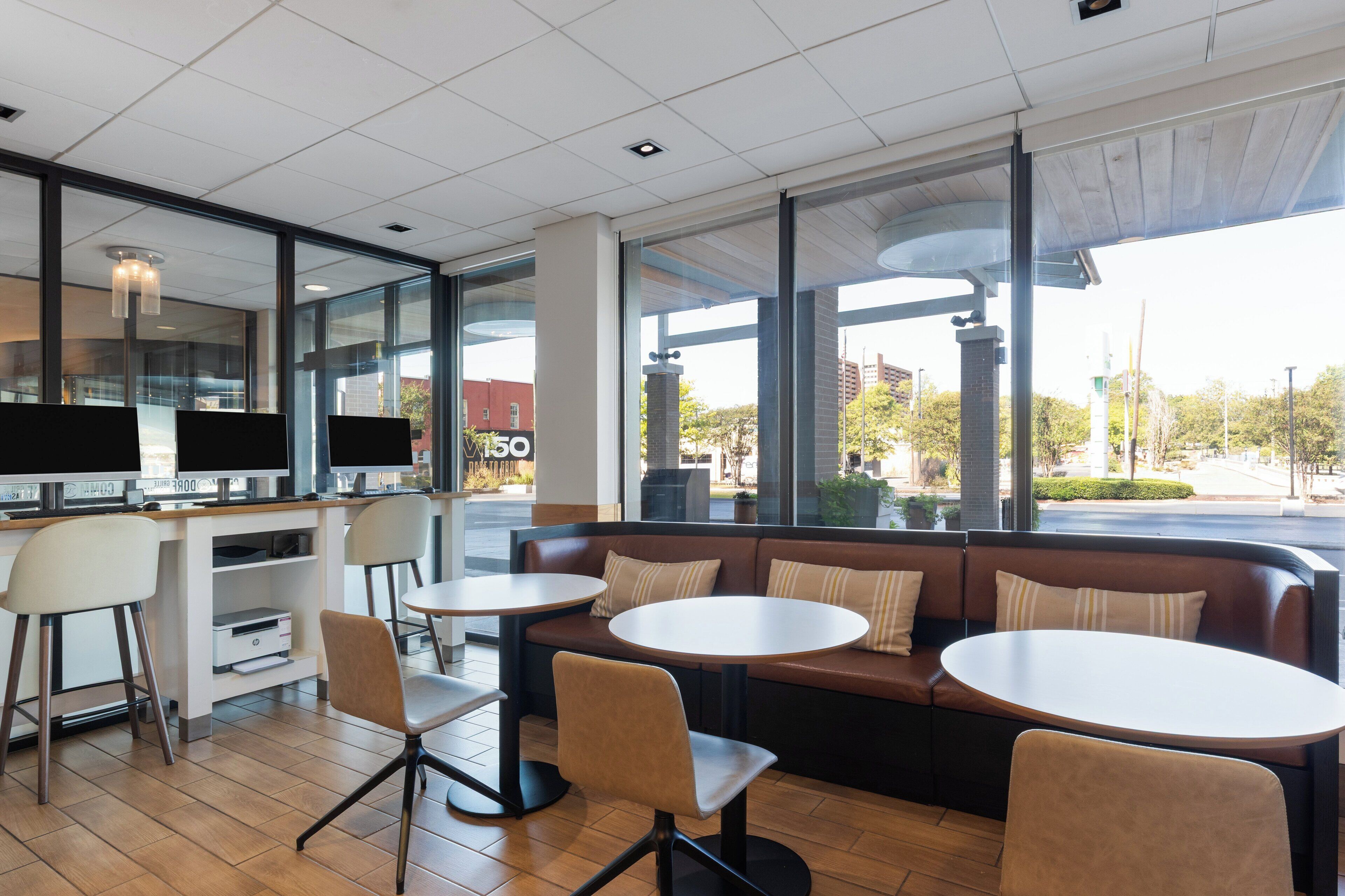 Photo - Holiday Inn Nashville - Vanderbilt - Dwtn by IHG