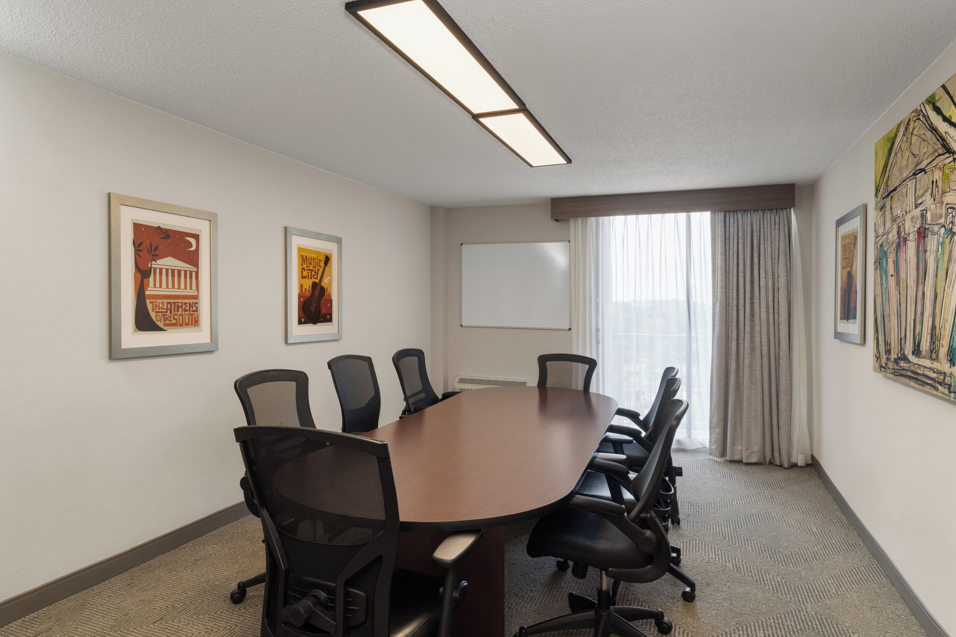 Photo - Holiday Inn Nashville - Vanderbilt (Dwtn) by IHG