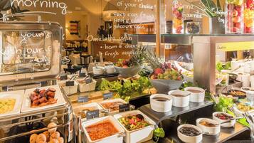 Free daily buffet breakfast
