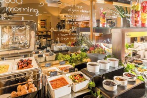 Free daily buffet breakfast