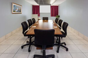 Meeting facility - Days Inn by Wyndham Albion (Albion)