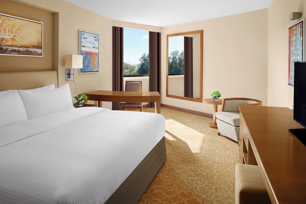 1 bedroom, minibar, in-room safe, desk