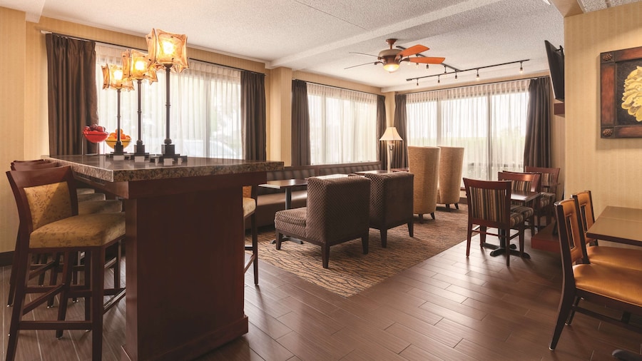Hampton Inn Des Moines-Airport
