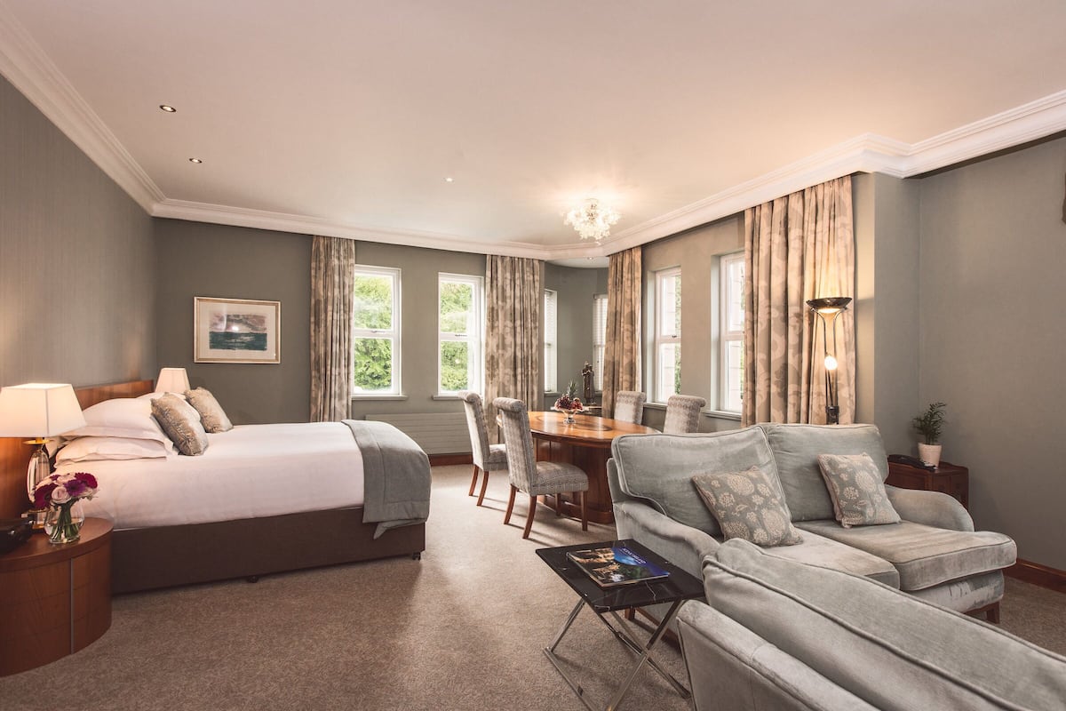 1 bedroom, premium bedding, in-room safe, desk