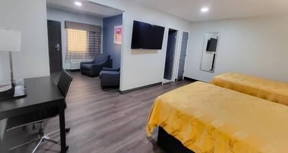 Motel 6 Norfolk, VA – East Little Creek