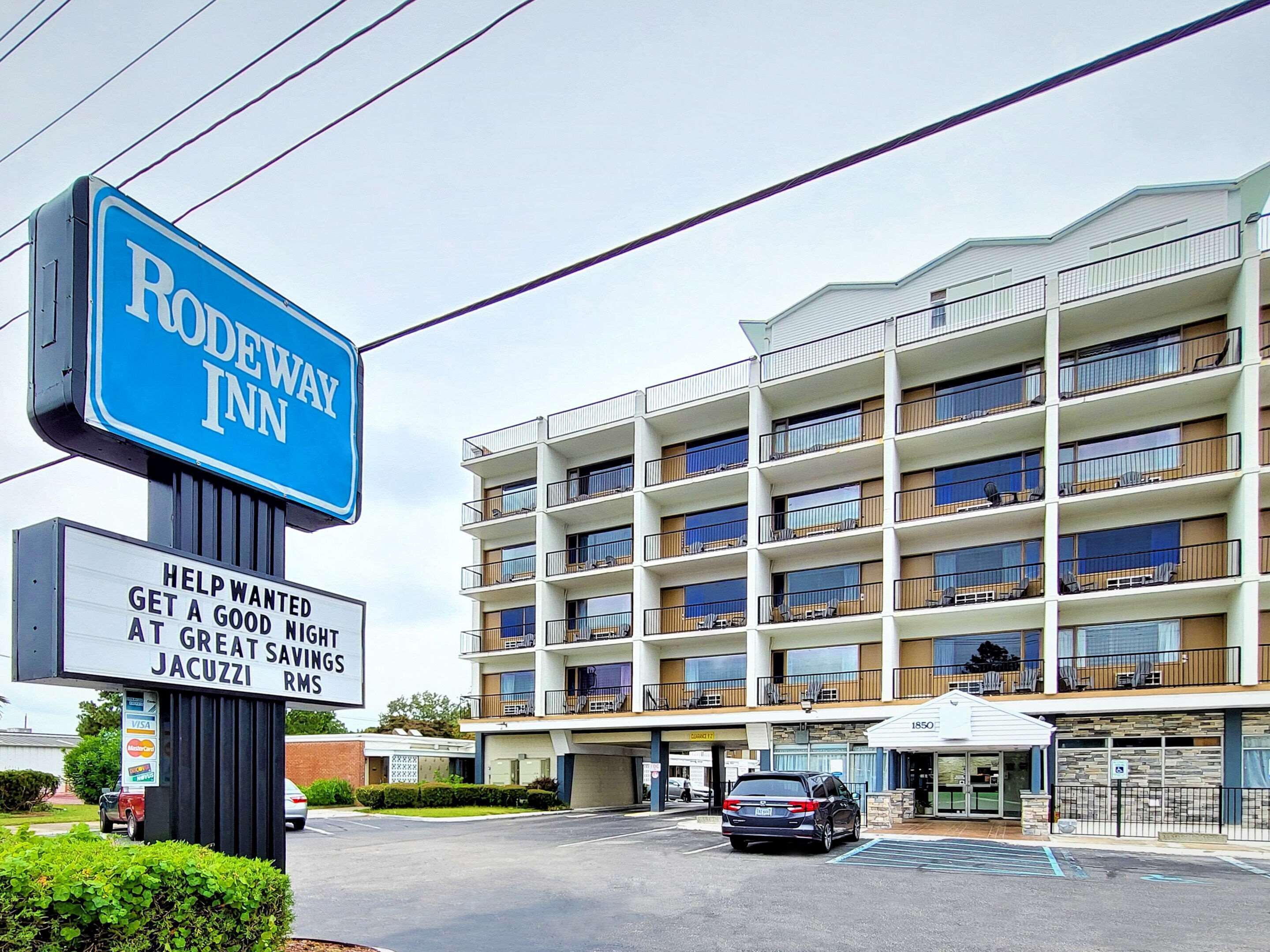 المنشأة من الخارج