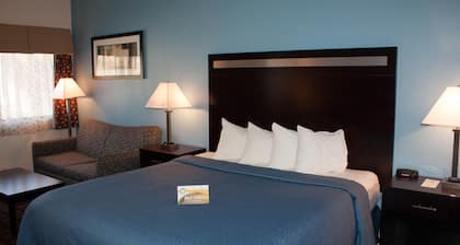 Quality Inn Near Mammoth Mountain Ski Resort
