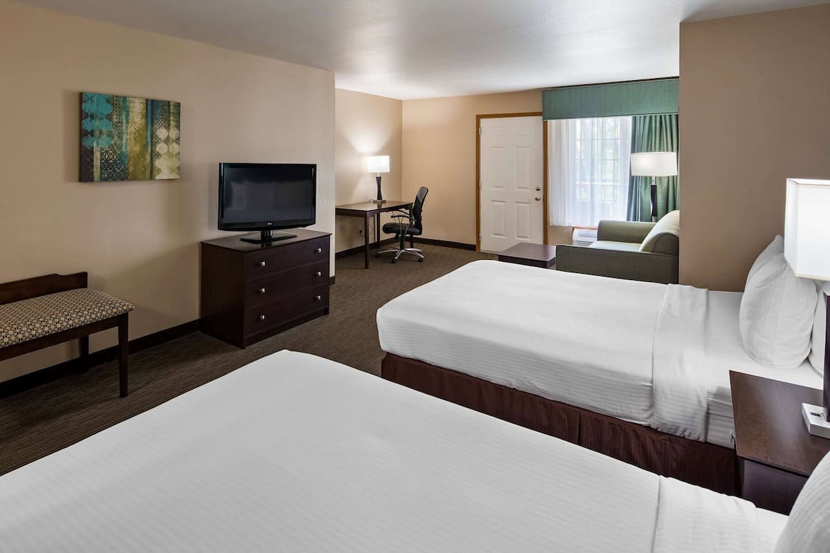 Blackout drapes, iron/ironing board, rollaway beds, free WiFi
