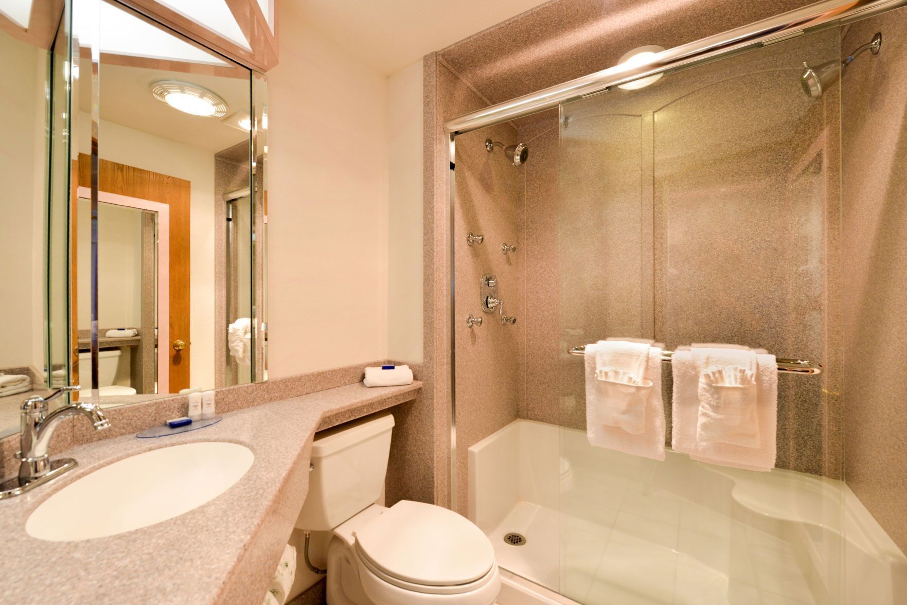 Bathroom | Free toiletries, hair dryer, towels