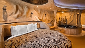 Suite, 1 King Bed, Non Smoking, Jetted Tub | Blackout drapes, iron/ironing board, rollaway beds, free WiFi