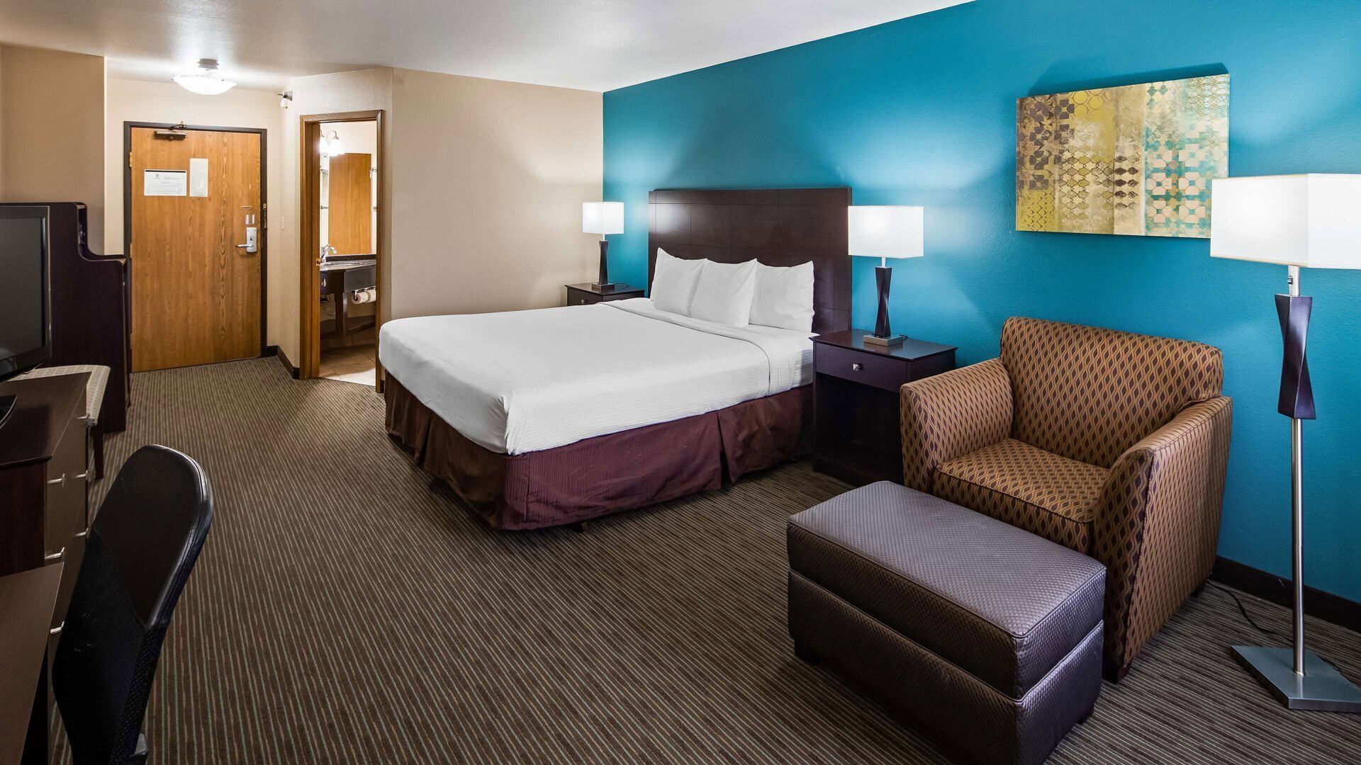 Blackout drapes, iron/ironing board, rollaway beds, free WiFi