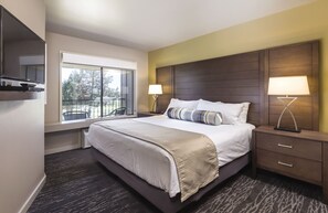 Standard Suite, 1 Bedroom, Non Smoking, Kitchenette | Down comforters, blackout drapes, iron/ironing board, WiFi