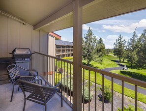 Standard Suite, 1 Bedroom, Non Smoking, Kitchenette | Balcony