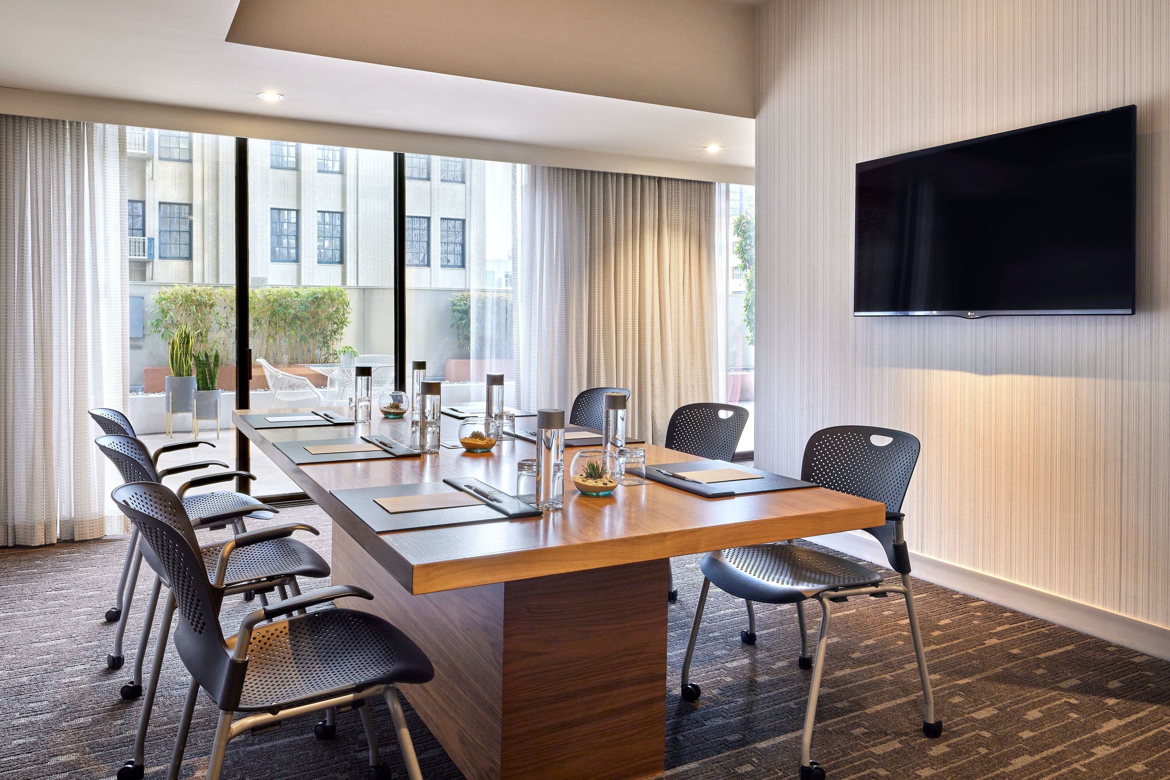 1 bedroom, down duvets, pillow-top beds, in-room safe