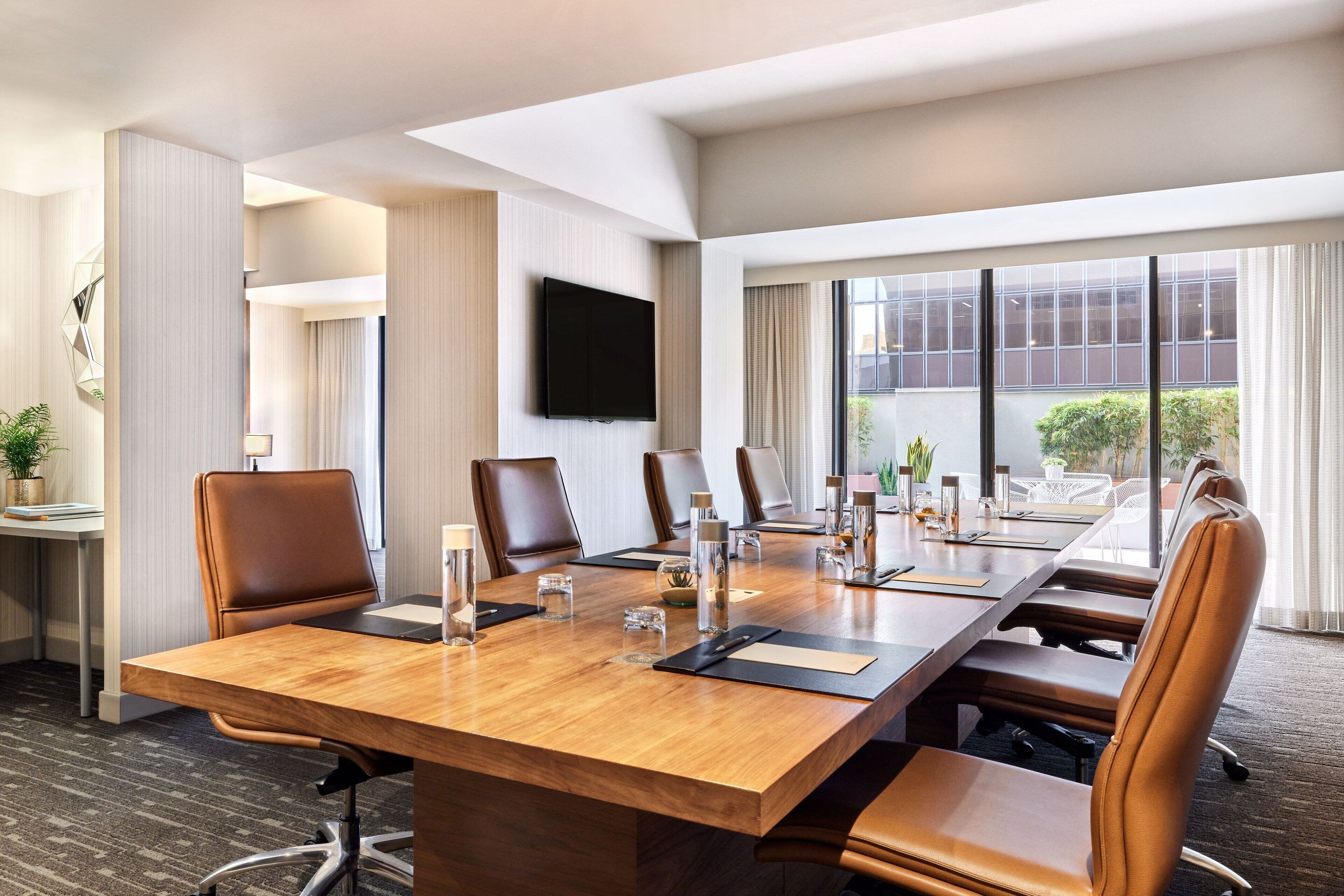 1 bedroom, down duvets, pillow-top beds, in-room safe