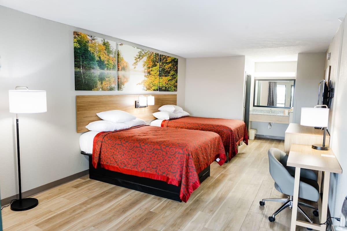 Desk, rollaway beds, free WiFi, bed sheets