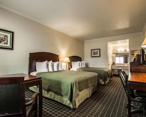 Premium bedding, in-room safe, desk, laptop workspace