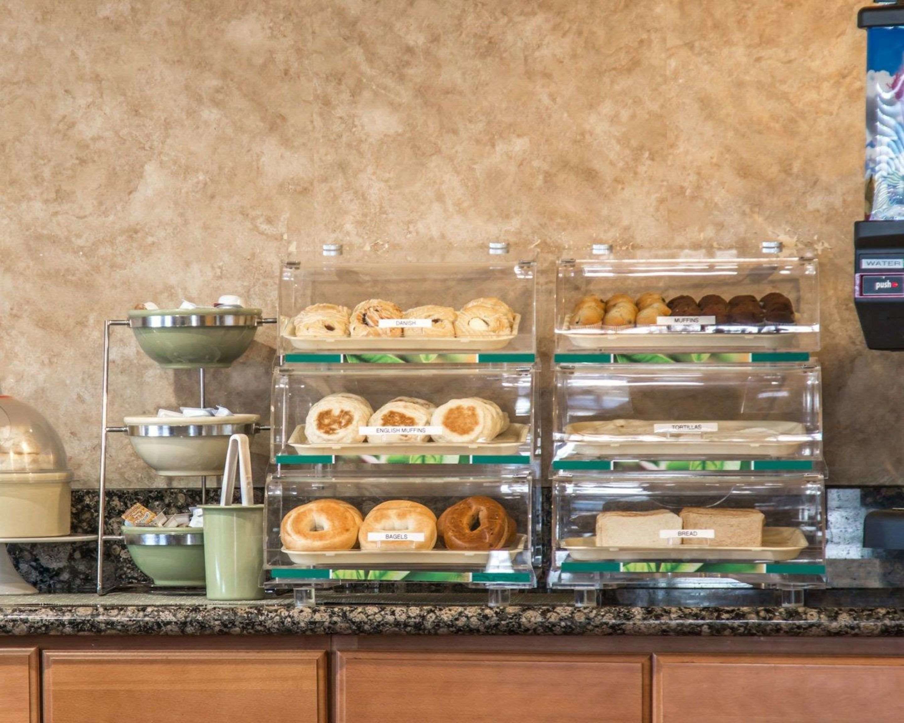 Photo - Quality Inn Temecula Valley Wine Country