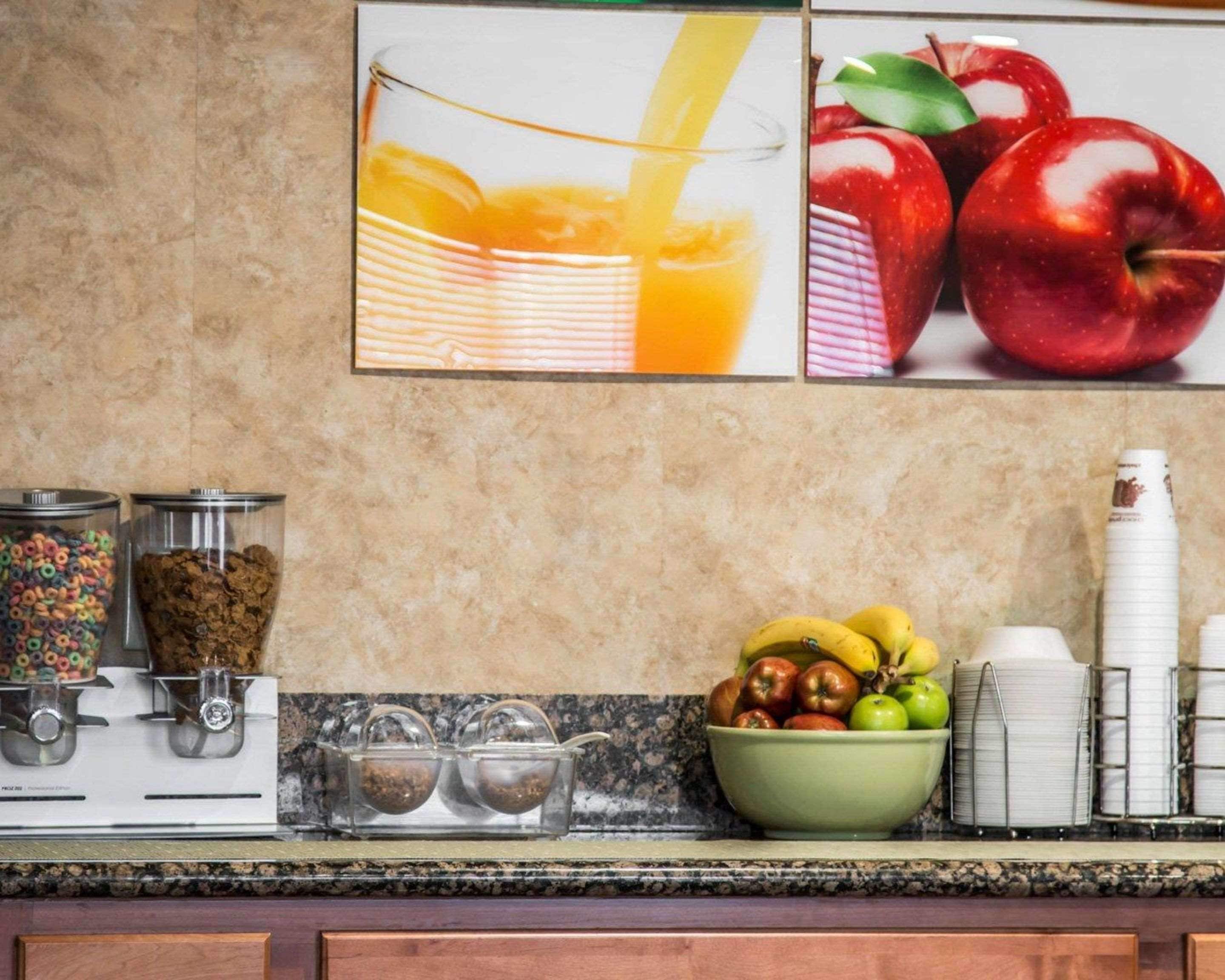 free daily on-the-go breakfast