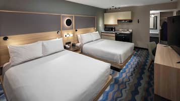 Room, 2 Queen Beds, Kitchenette
