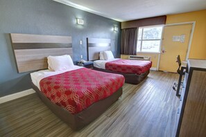 熨斗/熨衣板、免费 WiFi、床单