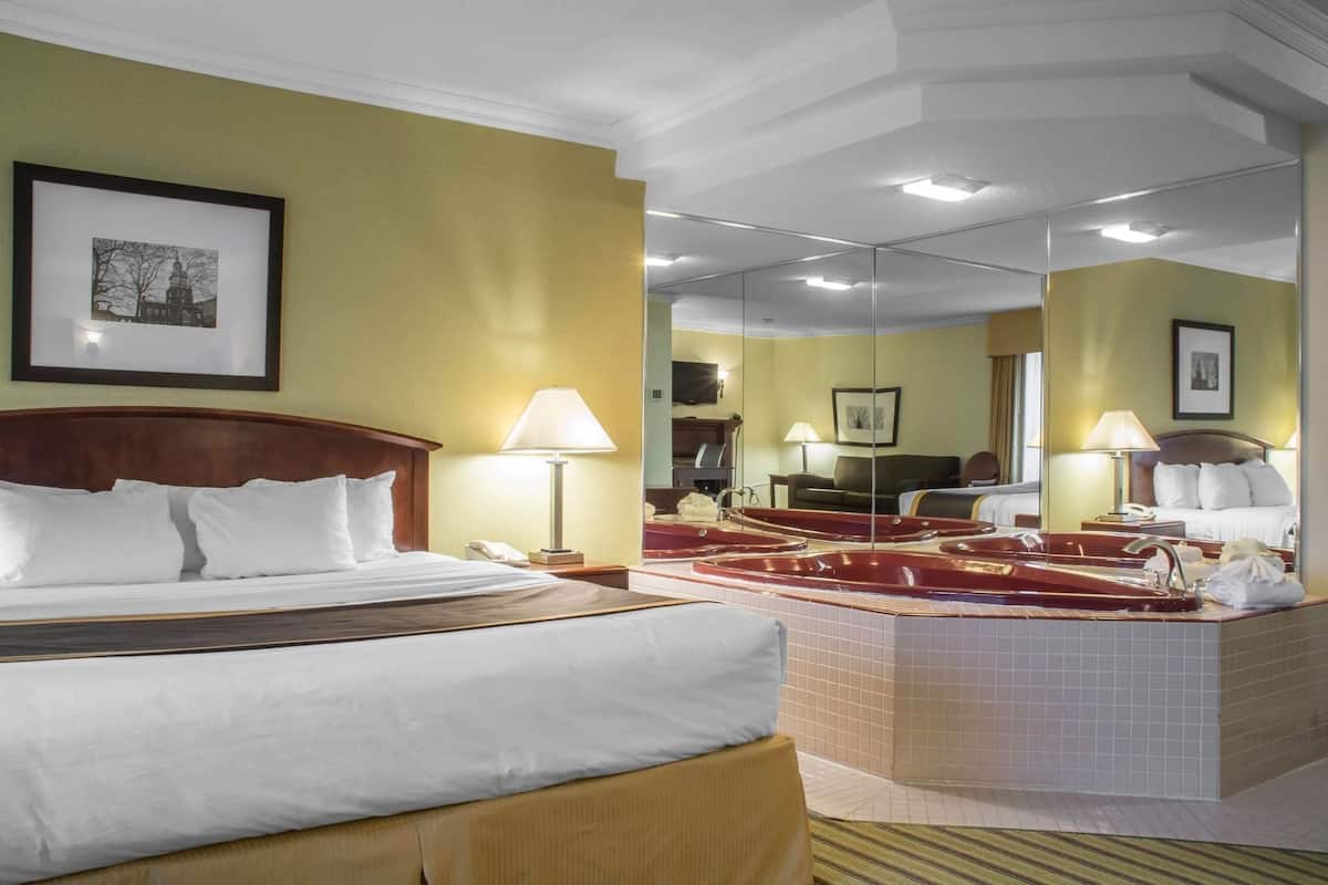 Egyptian cotton sheets, premium bedding, down comforters, desk