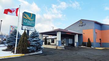 Welcome to Quality Inn, where guests can enjoy a convenient stay with easy access to parking.