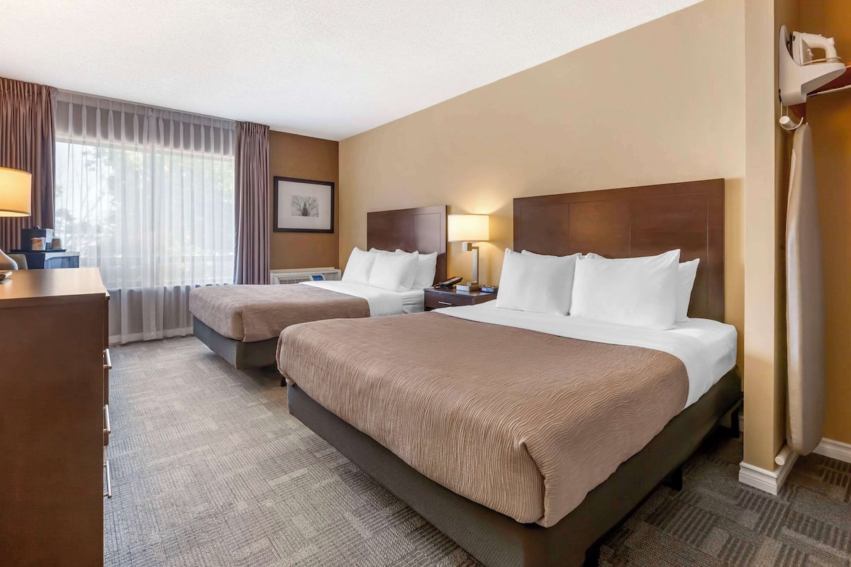 Second Floor, 2 Queen Beds, Non Smoking (Not Pet Friendly)
