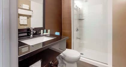 Quality Inn Peterborough