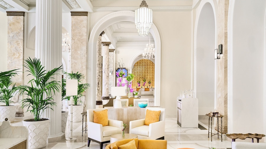 Carlton Cannes, a Regent Hotel