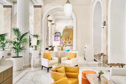 Carlton Cannes, a Regent Hotel