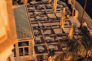 3 restaurants, breakfast, lunch, dinner served; Mediterranean cuisine