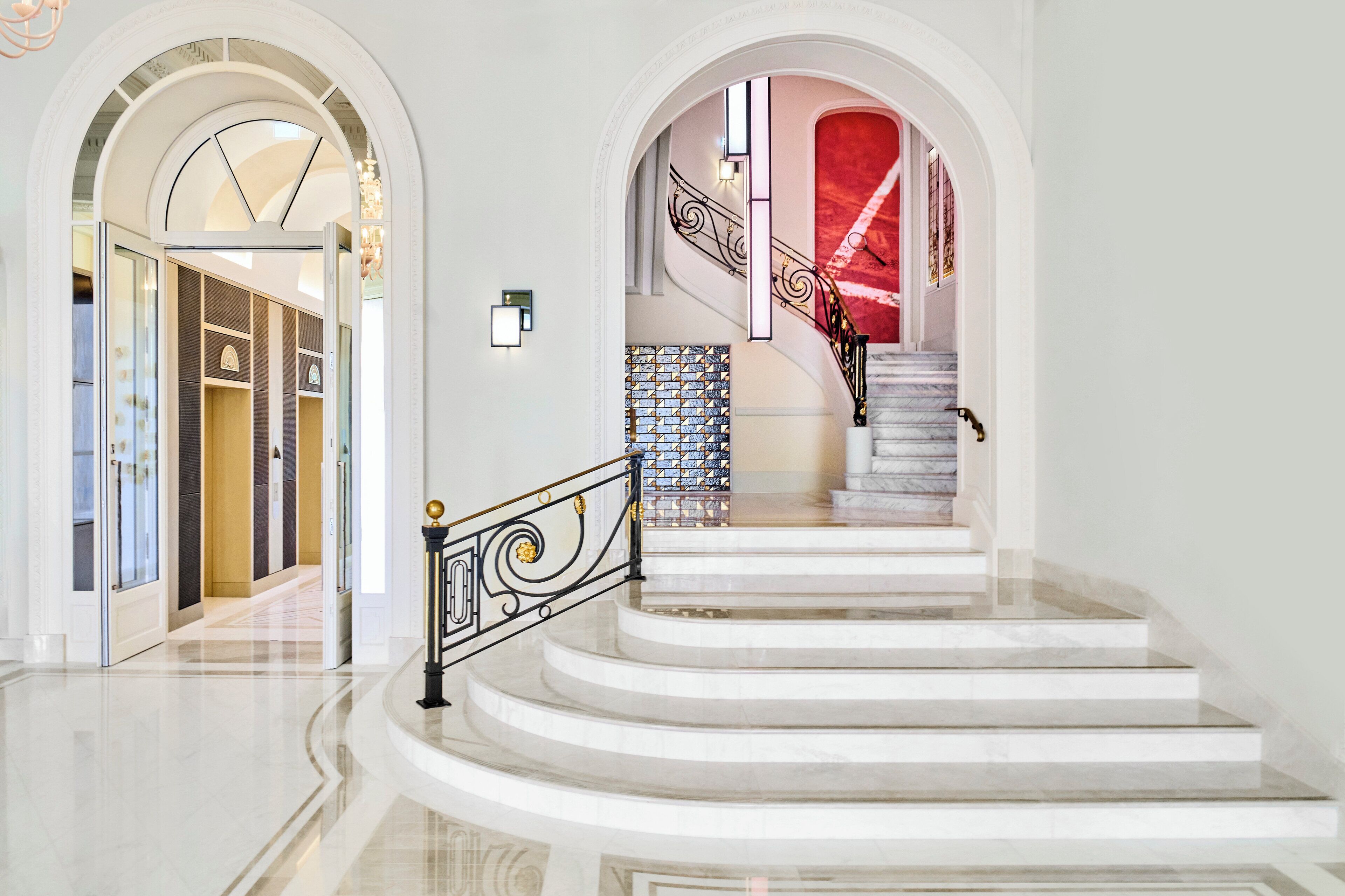 Photo - Carlton Cannes, A Regent